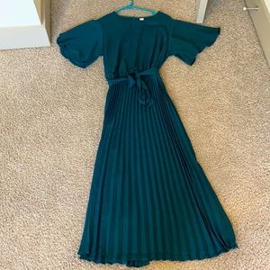 Green midi dress